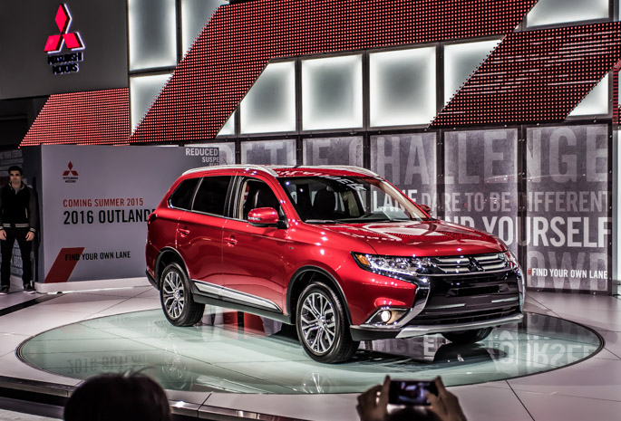 Mitsubishi Outlander 2016 001